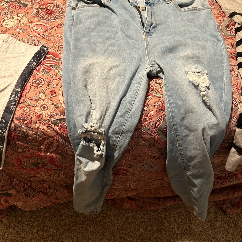 Light Blue Distressed Women's Jeans
